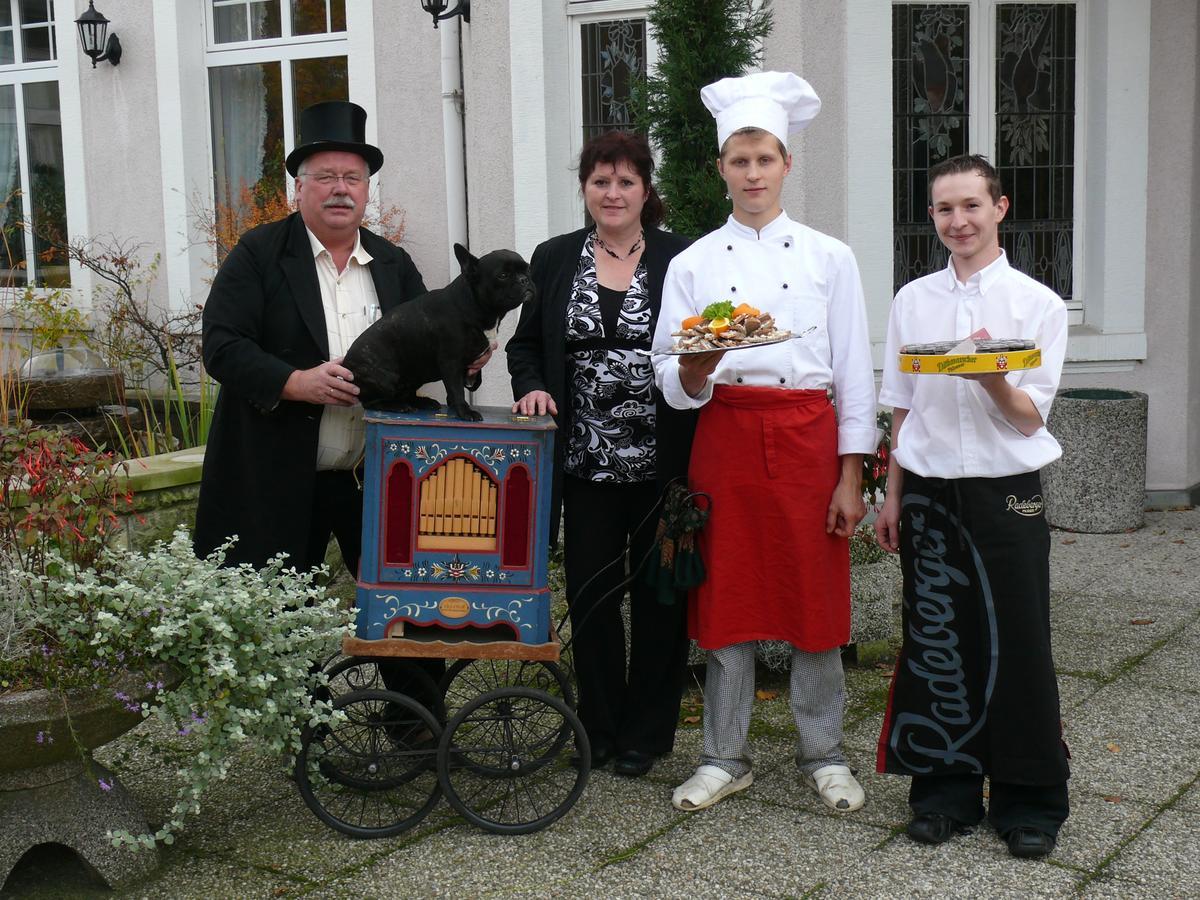 Kurhaus Jonsdorf Hotel Buitenkant foto